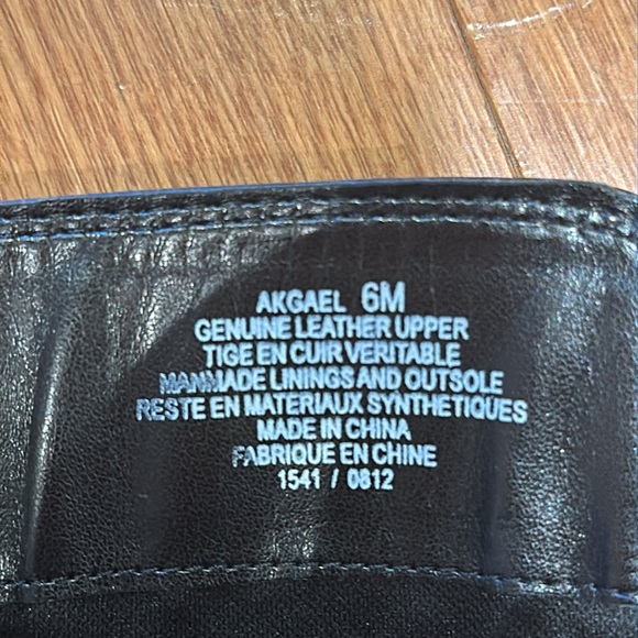 Anne Klein boots - Picture 2 of 3